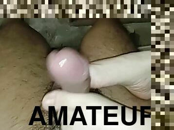 masturbation, amateur, ejaculation-sur-le-corps, branlette, pieds, point-de-vue, ejaculation, fétiche, branlette-avec-les-pieds, réalité