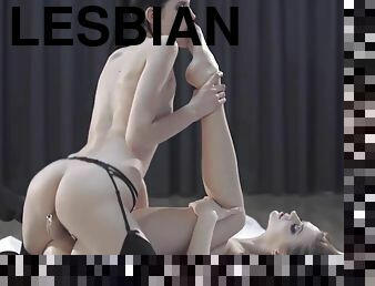 strapon, lesbiana, jucarie, bdsm, ciorapi, bondage, bruneta