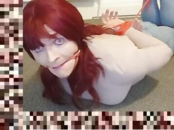 transsexuelle, amateur, bdsm, baby-sitter, pieds, rousse, ligotée, fétiche, bâillonnement, bondage