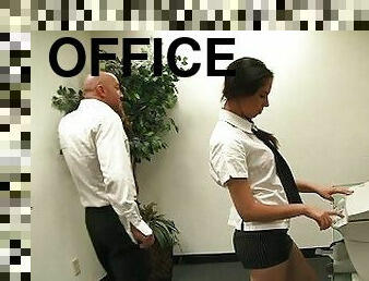 كبيرة-الثدي, مكتب-office, كس-pussy, سكرتيرة, قذف-على-الجسم, زب-ضخم, على-الوجه, ضيق, صغيرة, بوس