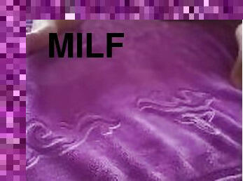 Milf pussy peak