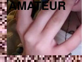 masturbation, chatte-pussy, amateur, ados, doigtage, solo, humide, tatouage, petits-seins