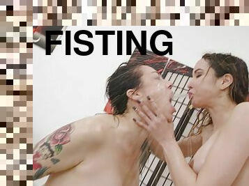 fisting, orgasm, pissande, kvinnligt-sprut, anal, avsugning, gigantisk-kuk, milf, hardcore, deepthroat