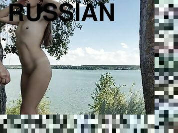 levrette, en-plein-air, public, chatte-pussy, russe, babes, fellation, ados, hardcore, baisers