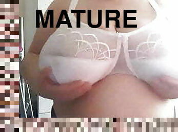 tate-mari, imens-huge, matura, milf, mama, europeana, euro, naturala, minuscula, sutien