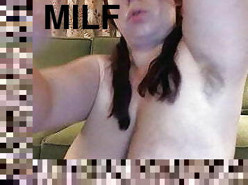 BBW MILF GeorgiasPeach Showing Her Armpit