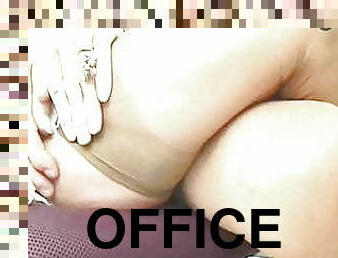 birou-office, secretara, picioare, ciorapi, fetish, nylon, tocuri-inalte, piciore