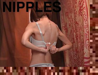 I turned into a body sensitive enough to make my nipples live with a glue massage...