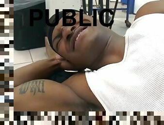 público, amateur, anal, mamada, negra-ebony, gay, negra, musculada, blanca, tatuaje