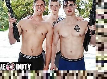 exército, masturbação, anal, chupanços, pénis-grande, gay, sexo-em-grupo, a-três, musculado, pénis