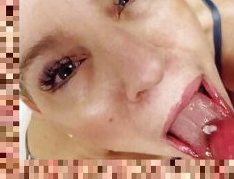 Cum in mouth ????????????