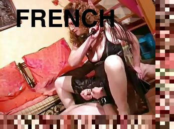 française, femme-dominatrice