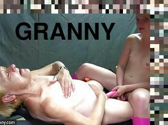 мастурбація, стара, бабуся-granny, лесбіянка-lesbian, підліток, іграшка, молода-18, блондинка, старші, фетиш