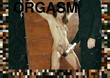 orgasm, pasarica, jucarie, hardcore, bdsm, legatura, fetish, bondage, atata