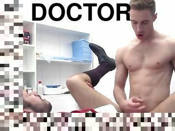 MENATPLAY Hunky Kayden Gray Anal Fucks Doctor Mike De Marko