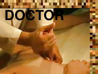 dokter, homo, handjob-seks-dengan-tangan-wanita-pada-penis-laki-laki