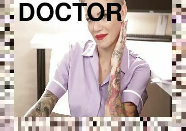 krankenschwester, arzt, erotisch-mutti, junge, blondine, briten, fetisch, allein, tattoo