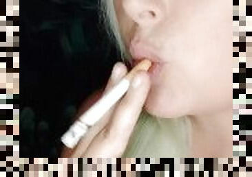 amaterski, bbw, plavuše, fetiš, sami, pušenje-smoking
