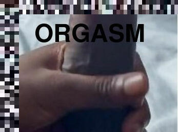 Talking you through your orgasm with HUGE CUMSHOT ending. To see more hit me o Snapchat (Playboiiijj