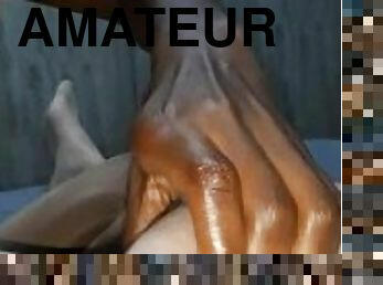 amateur, babes, interracial, ados, baby-sitter, pieds, ejaculation, fétiche, branlette-avec-les-pieds, en-nylon