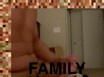 masturbation, amateur, ejaculation-sur-le-corps, énorme-bite, ados, latina, branlette, secousses, ejaculation, famille