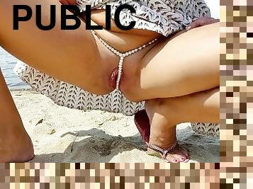 urina, pubblici, fichette, amatoriali, mammine-mature, serie, spiaggia, sottane, mutandine, feticci