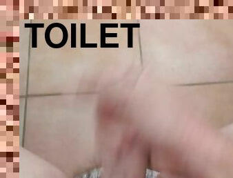 masturbation, amateur, ejaculation-sur-le-corps, énorme-bite, branlette, française, toilette, solo, bite