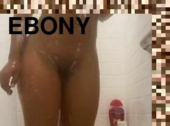 Super Suddsy Twerk Video in the Shower