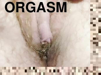 pantat, clitoris-bagian-atas-vagina-paling-sensitif, mastubasi, orgasme, kencing, vagina-pussy, amatir, mainan, sudut-pandang, tidak-biasa