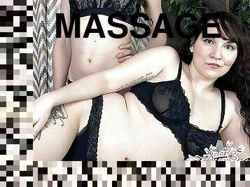 BBW Sydney Screams Oil And Massage By Trans Babe