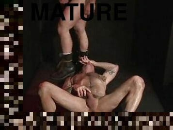 levrette, anal, mature, ejaculation-sur-le-corps, gay, fellation-profonde, doigtage, baisers, ejaculation, horny