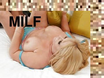 pantat, payudara-besar, posisi-seks-doggy-style, blowjob-seks-dengan-mengisap-penis, penis-besar, antar-ras, jenis-pornografi-milf, ibu, berambut-pirang, bersetubuh