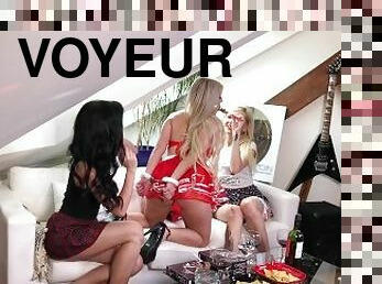 cul, gros-nichons, cam, voyeur, baby-sitter, salope, jupe-en-l’air, culotte, bout-a-bout, petite