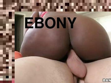 BANGBROS - Sporty Ebony Babe Mariah B Gets Her Big Ass Worshipped And Fucked
