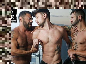 anal, chupanços, pénis-grande, gay, garganta-funda, sexo-em-grupo, a-três, stip, musculado, taboo