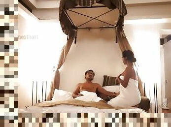 Indian Girl Fucked by Hot Indian Business Man at Hotel - Hindi Romantic Sex