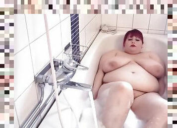 Bbw Takes a Warm Bubble Bath