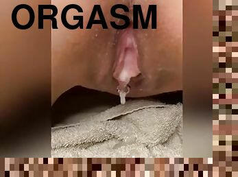 klit, onani, orgasme, tissende, fisse-pussy, sprøjte, udløsning, creampie, par, sperm