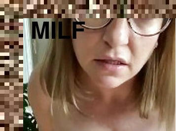 gros-nichons, lunettes, masturbation, amateur, milf, maman, secousses, naturel, serrée, mère