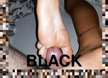 amateur, ébène, interracial, ados, latina, massage, black, pieds, fétiche, branlette-avec-les-pieds