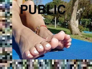 gros-nichons, public, amateur, pieds, point-de-vue, petite-amie, piscine, fétiche, blanc, brunette