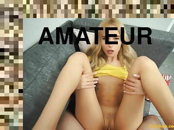 amatorskie, anal, pov, sperma, blondynka, ładniutka, niegrzeczne, robienie-dobrze-stopami