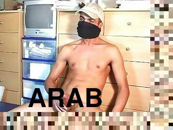 Non official scene published here: str8 arab's got a blowjob despite of him !