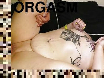 orgasmi, pillu-pussy, ruikkiminen, anaali, suihinotto, milf, lelu, syväkurkku, sormettaminen, nussiminen