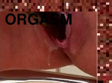 masturbación, orgasmo, coño-pussy, squirting, amateur, juguete, latino, corrida, prieto, consolador