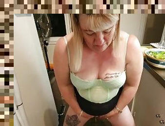 pisser, chatte-pussy, amateur, milf, hardcore, maman, salope, sale, mère, fétiche