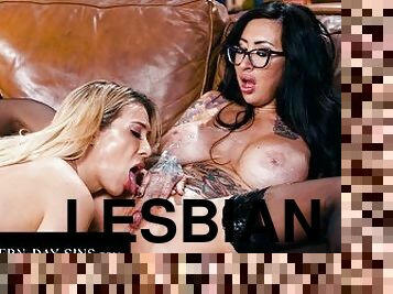 orgasmi, pillu-pussy, ruikkiminen, lesbo-lesbian, sormettaminen, tosielämää
