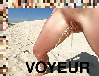 en-plein-air, pisser, public, chatte-pussy, ados, cam, plage, voyeur