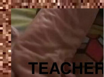 Teacher stops over for foot rub