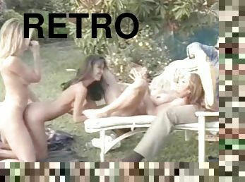 gros-nichons, en-plein-air, anal, lesbienne, vintage, sexe-de-groupe, rétro, trio, bas, blonde